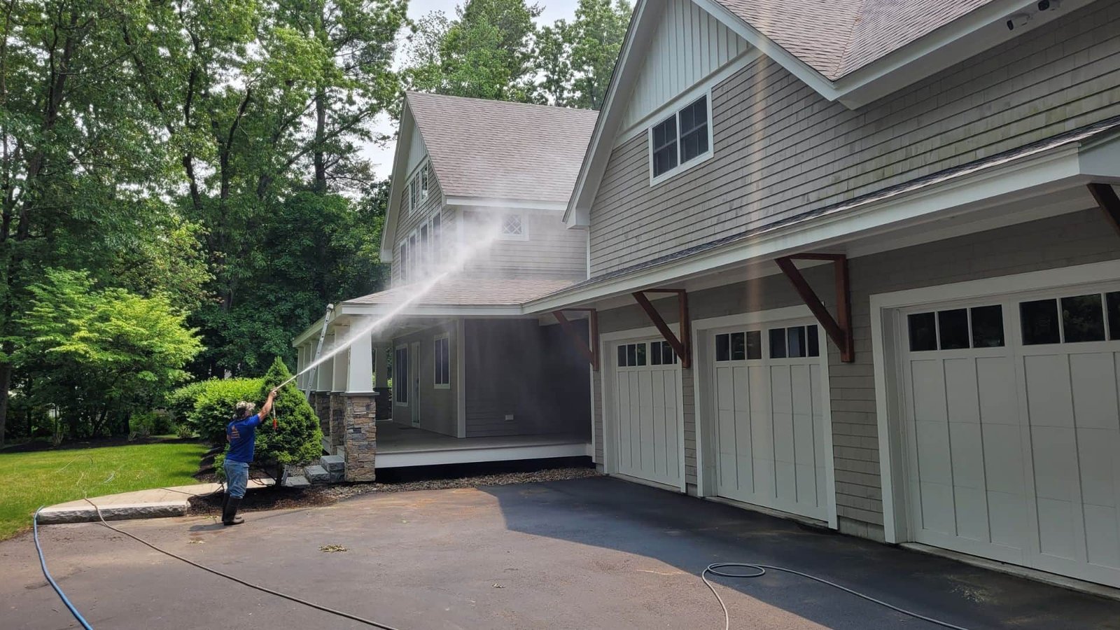 Soft Washing House (2)